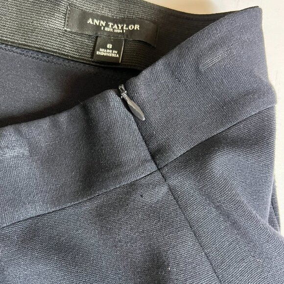 Ann Taylor Pencil Skirt Navyl Blue Stretch Size 6 - Picture 7 of 8
